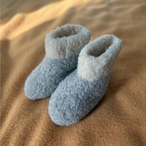 Alwero Children’s Wool Slippers